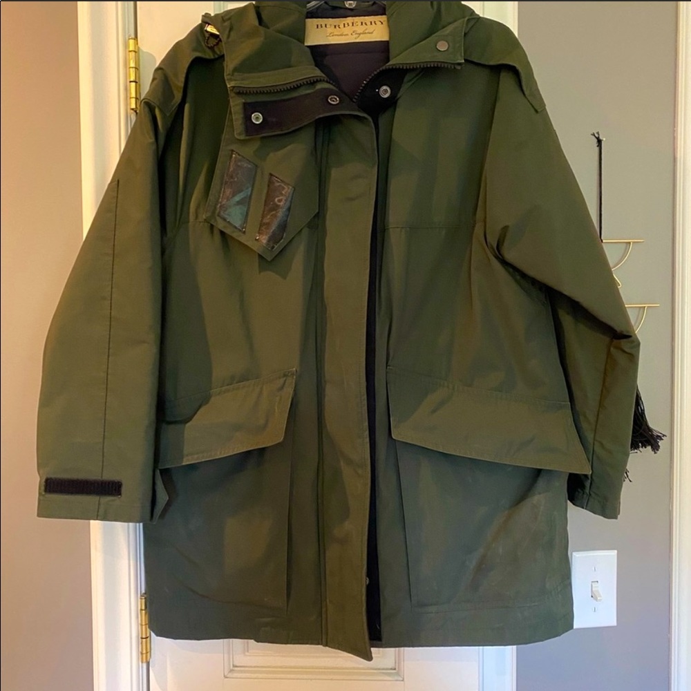 Burberry London 2019 AW collection